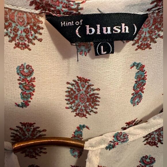 Hint of blush colorful tank top - Picture 4 of 8